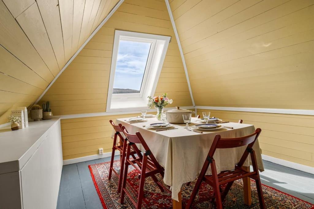 Det Lille Rode Huset Ved Floibanen Villa Bergen Esterno foto